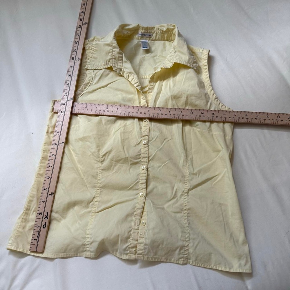 Yellow Button Up Top - Picture 5 of 5